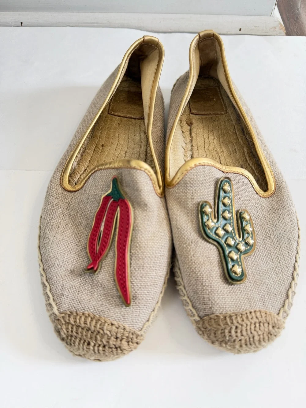 TORY BURCH Women's size 8.5 Espadrilles Gold Flats CACTUS CHILLE PEPPER Loafers